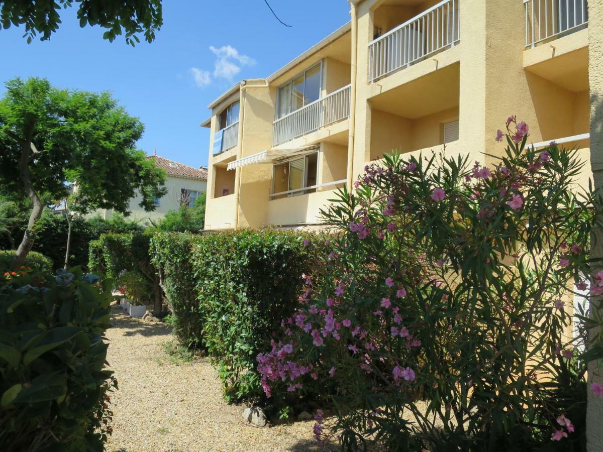 Appartement Port Frejus Avec Loggia Et Acces Plages A Pieds Eksteriør billede
